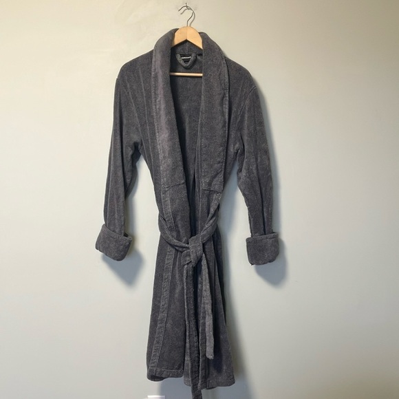 Brooklinen Charcoal Shawl Collar Cotton Bathrobe M/L - Picture 1 of 4